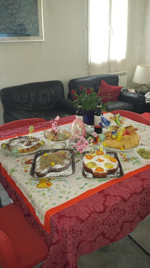 Adelphi Room & Breakfast フェラーラ エクステリア 写真